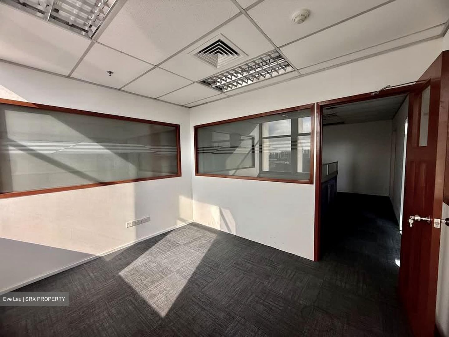 Peninsula Plaza (D6), Office #582272461